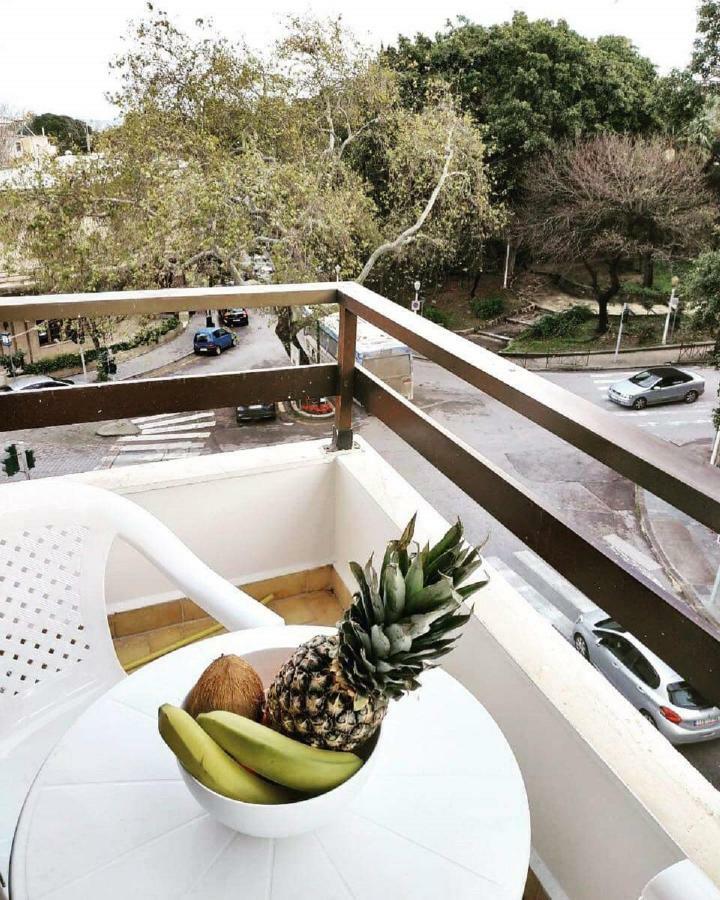 Apartment Emerald Dream House,heart Of The Center Rhodes City
